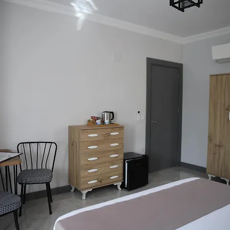 @home Bed & Breakfast